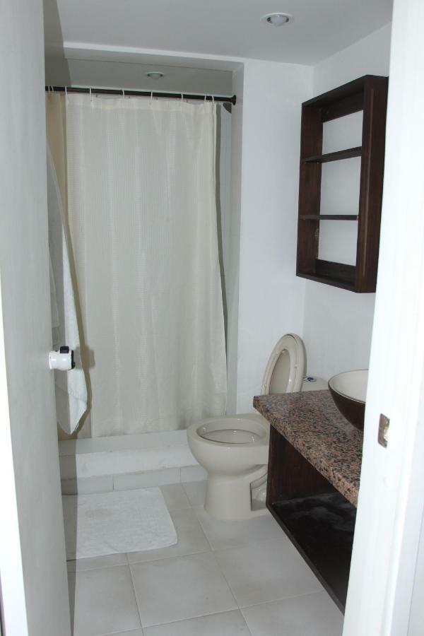 Apartamento En El Centro De San Andres Islas Con Vista Al Mar- Edificio Bay Point 703 Bagian luar foto